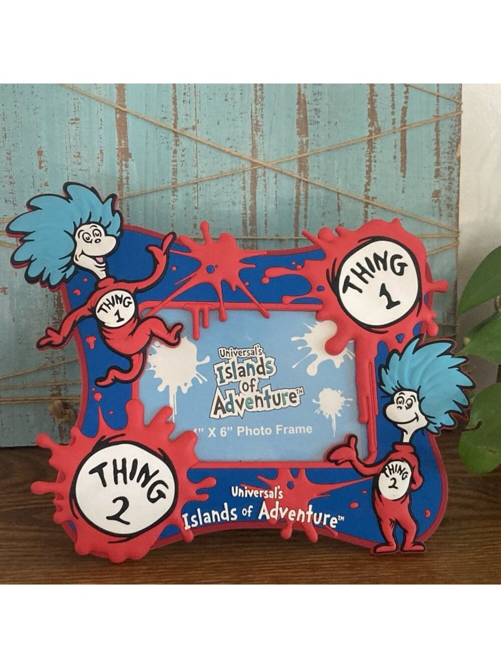 Universal Islands Of Adventure Dr Seuss Thing 1 & 2 Photo Frame 4X6